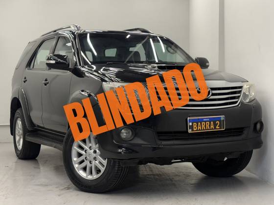 TOYOTA HILUX SW4 3.0 SRV 4X4 7 LUGARES 16V TURBO INTERCOOLER DIESEL 4P AUTOMÁTICO